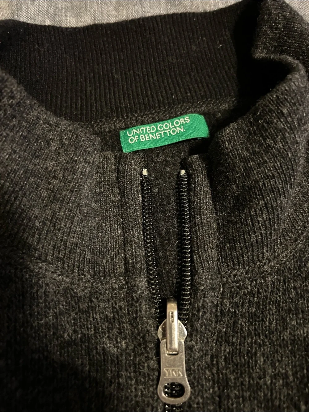 United Colors Of Benetton Men's Black Sleeveless Zip Sweater Vest